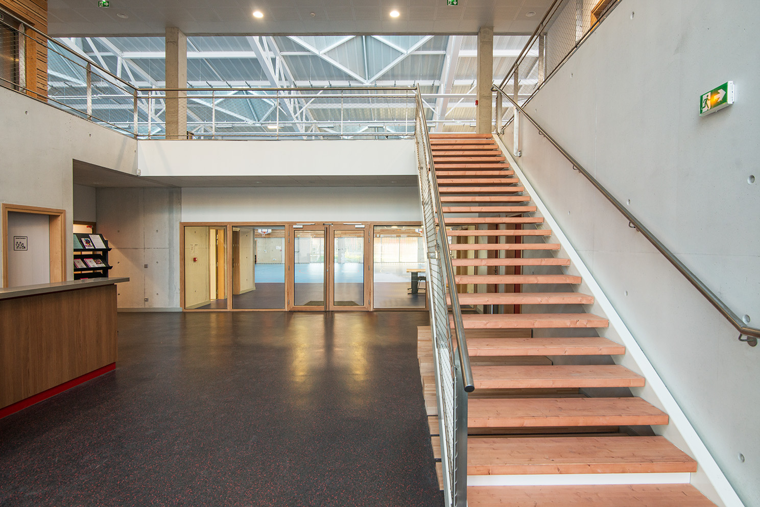 Gymnase Gérard Roussel Epicuria Architectes Gymnase Gérard Roussel Epicuria Architectes